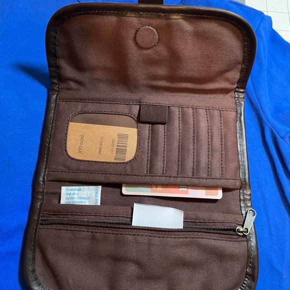 Wallet / Clutch - Picture 5 of 5